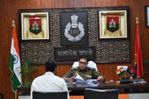 एसएसपी अयोध्या की कार्रवाई में दरोगा सिपाही सस्पेंड