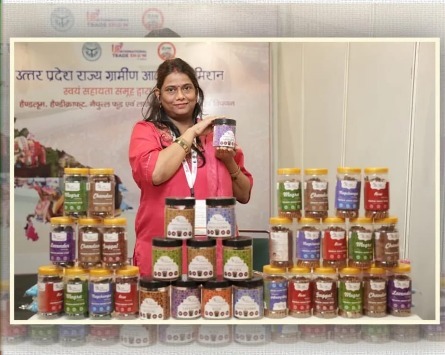 अलीगढ़ की सुजाता राघव द्वारा बनाए गए ‘श्री शुभांग’ ब्रांड के पूजा सामग्री उत्पाद