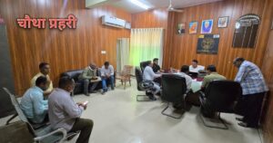 

अयोध्या RTO कैंप में स्कूल बसों का ऑनबोर्डिंग और जांच करते अधिकारी