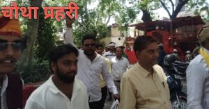 

लखनऊ में महिला सुरक्षा को लेकर ज्ञापन सौंपते हुए प्रदर्शनकारी