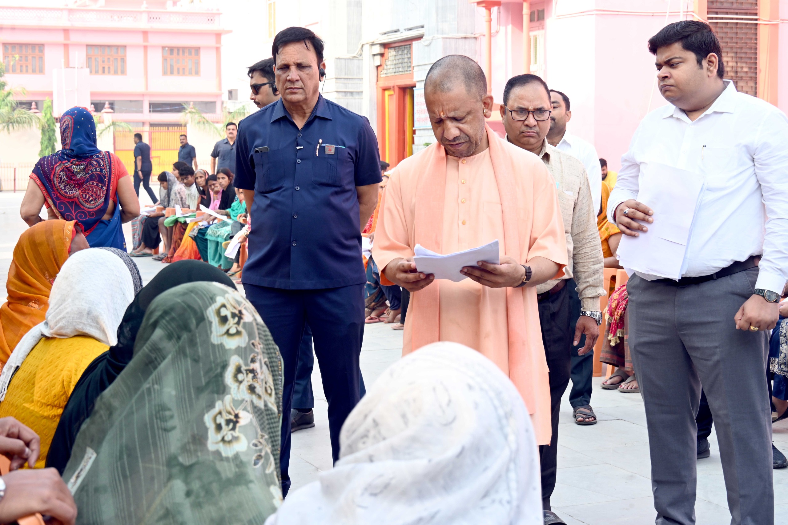 CM Yogi Janata Darshan in Gorakhpur