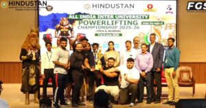 ऑल इंडिया इंटर यूनिवर्सिटी पावर लिफ्टिंग प्रतियोगिता में उपविजेता बनी अवध विश्वविद्यालय की टीम।