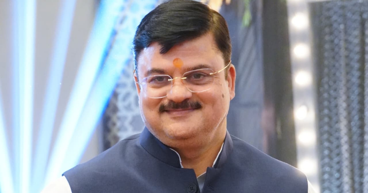 संसद में विपक्ष के प्रदर्शन पर प्रतिक्रिया देते अयोध्या के महापौर महंत गिरीशपति त्रिपाठी